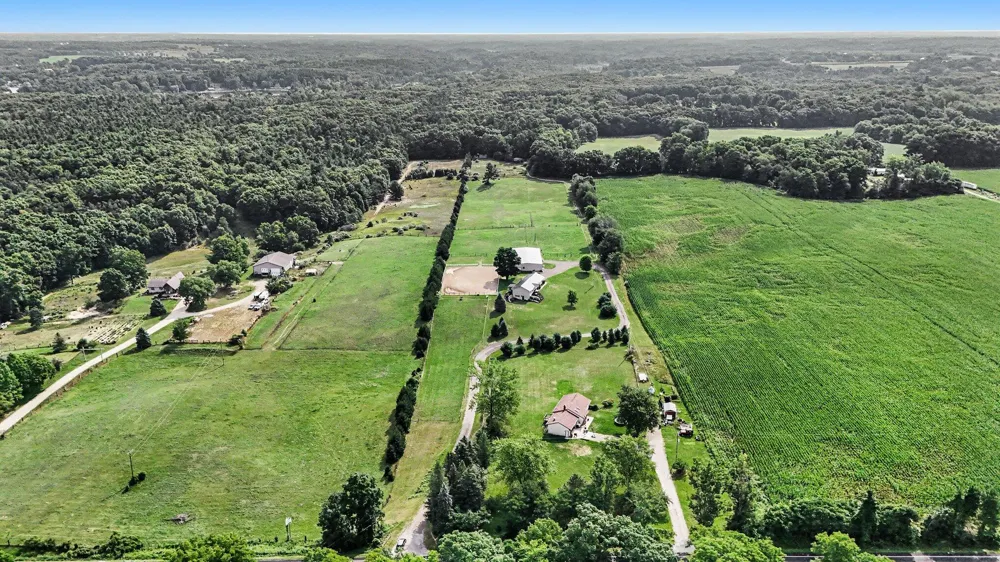 10320 Lincoln Lake Avenue NE Greenville, MI 48838