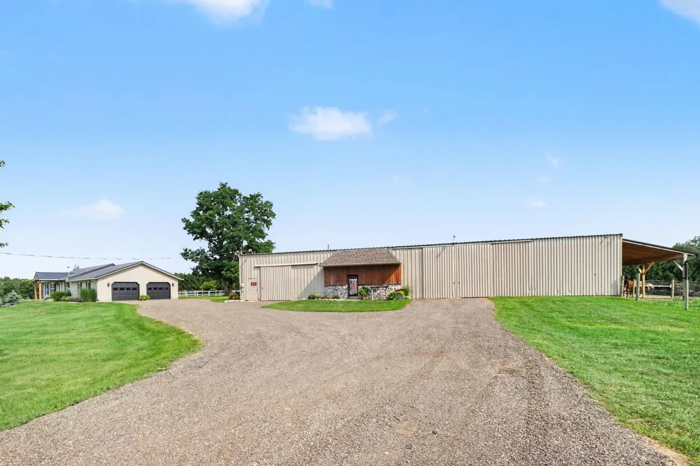 10320 Lincoln Lake Avenue NE Greenville, MI 48838