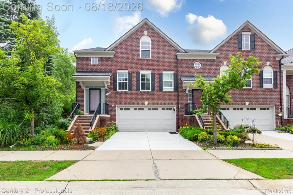 757 Sandalwood Drive Troy City, MI 48085
