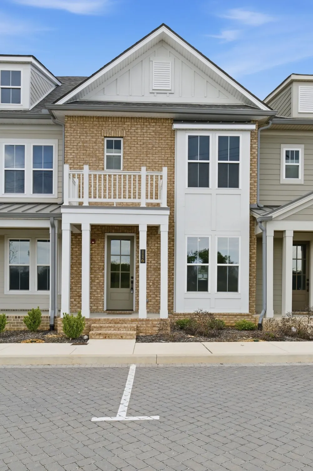 116 Nearwater Place Hendersonville, TN 37075