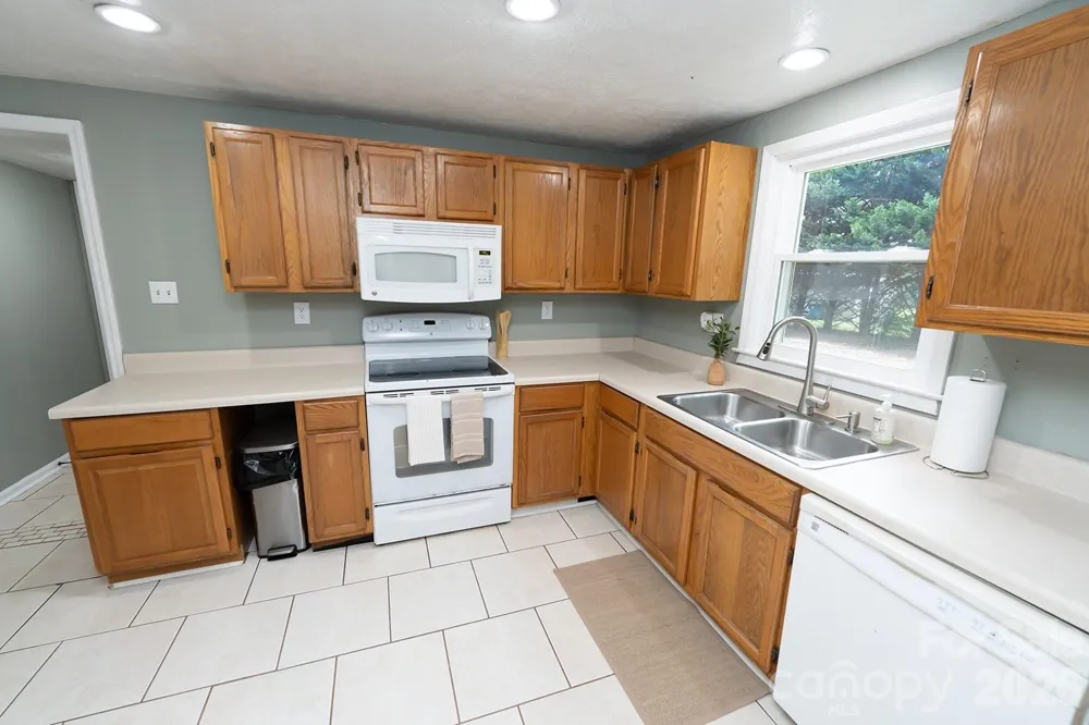 4170 Duff Drive Hudson, NC 28638