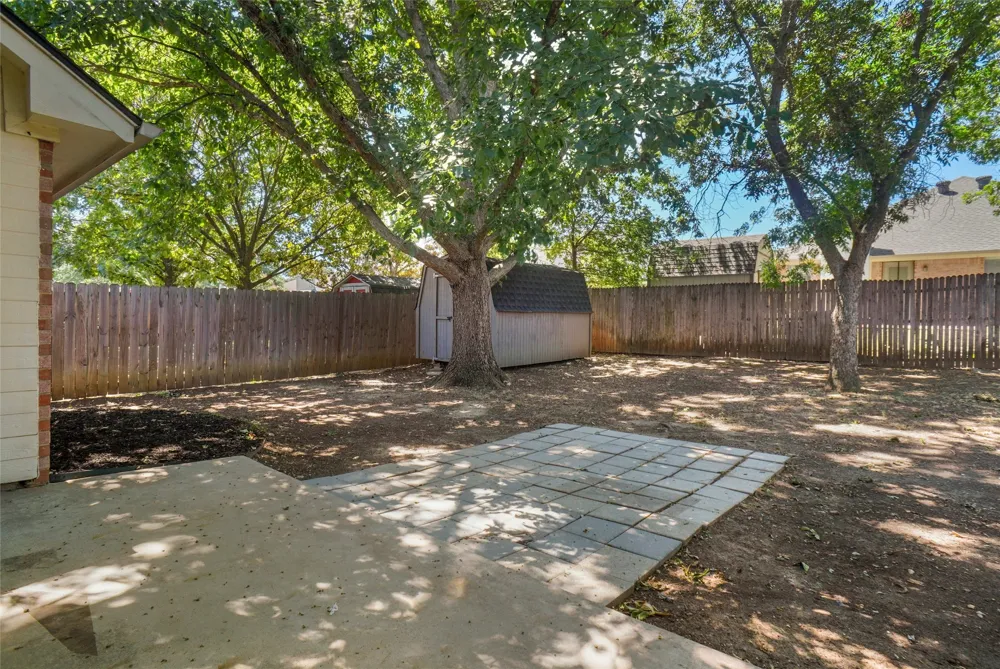 1025 Westgrove Drive Saginaw, TX 76179