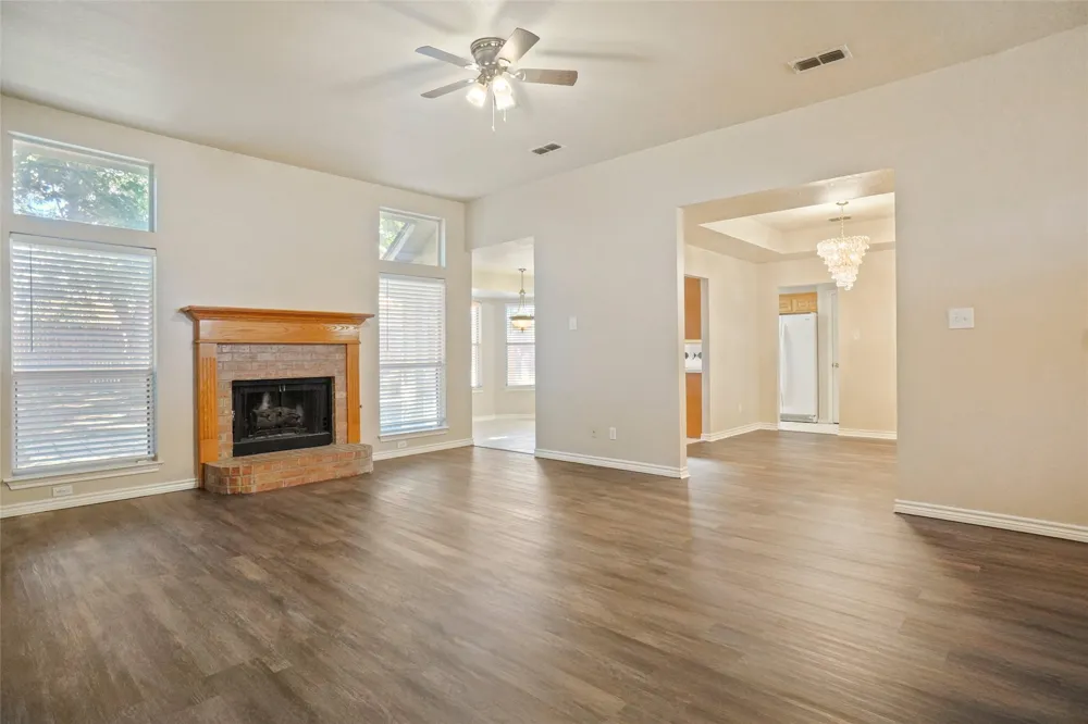 1025 Westgrove Drive Saginaw, TX 76179