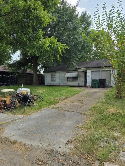 3718 Landa Lane
