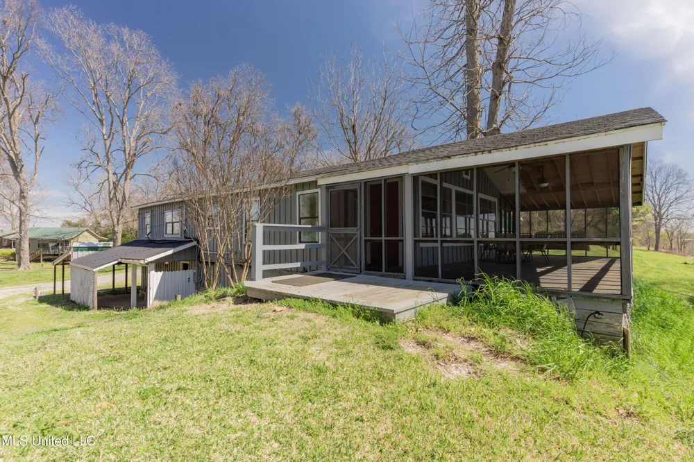 95 Nesting Site Vicksburg, MS 39183