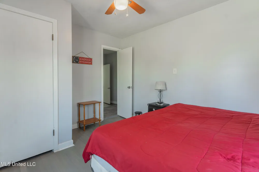95 Nesting Site Vicksburg, MS 39183