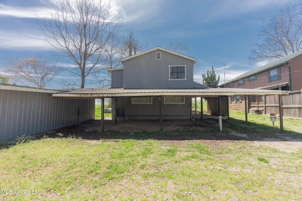 95 Nesting Site Vicksburg, MS 39183