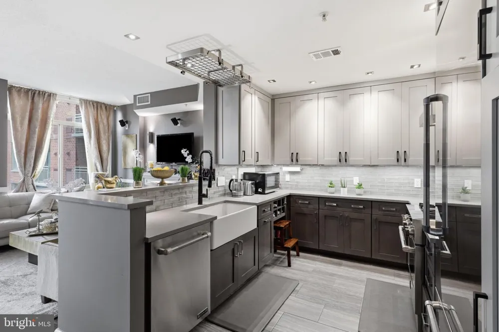 3600 S GLEBE ROAD #628W Arlington, VA 22202