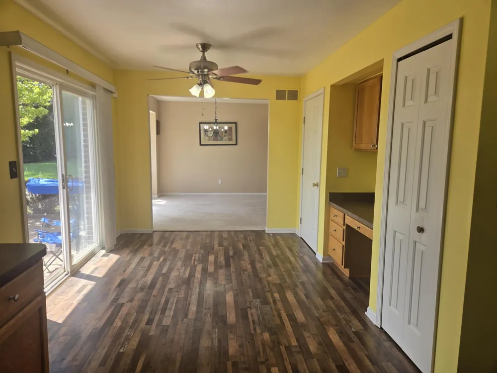 33445 Bay Hill Drive Romulus, MI 48174