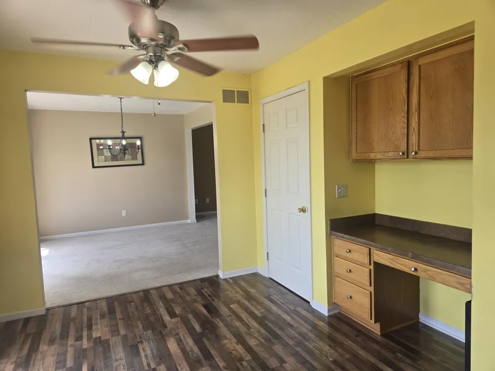 33445 Bay Hill Drive Romulus, MI 48174