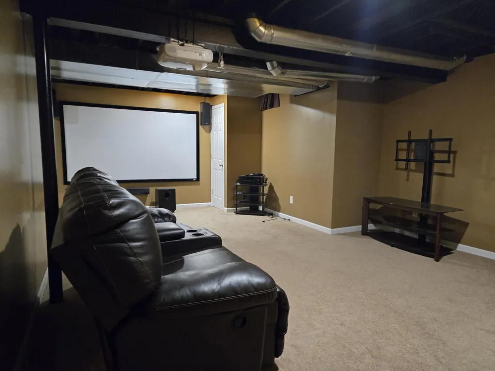 33445 Bay Hill Drive Romulus, MI 48174