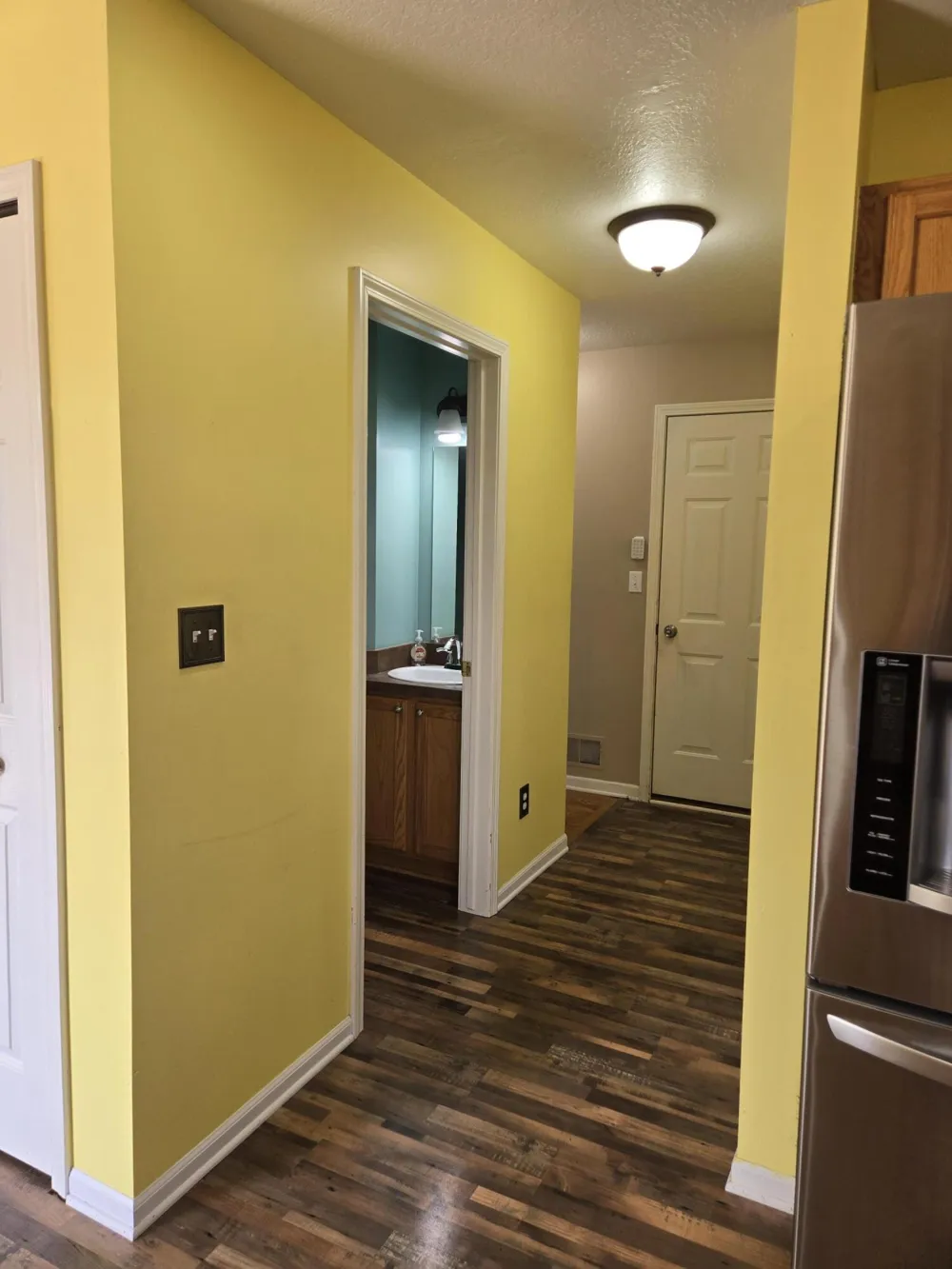 33445 Bay Hill Drive Romulus, MI 48174