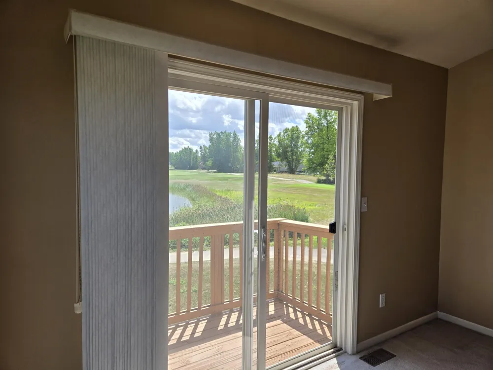 33445 Bay Hill Drive Romulus, MI 48174