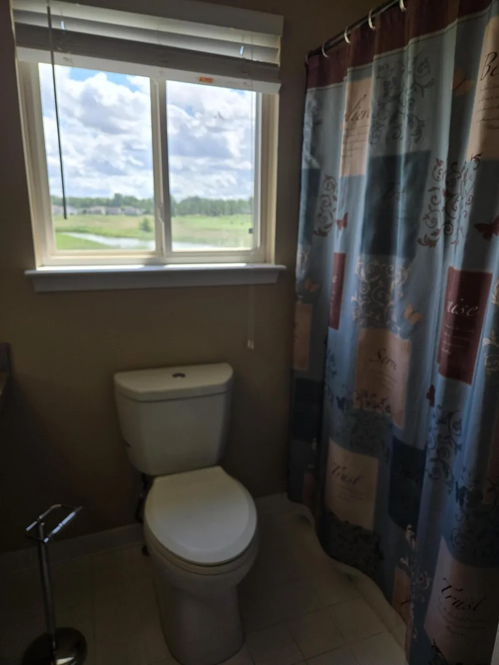 33445 Bay Hill Drive Romulus, MI 48174