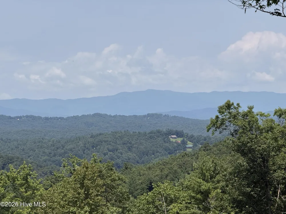 7 Avalon Crst Street Murphy, NC 28906