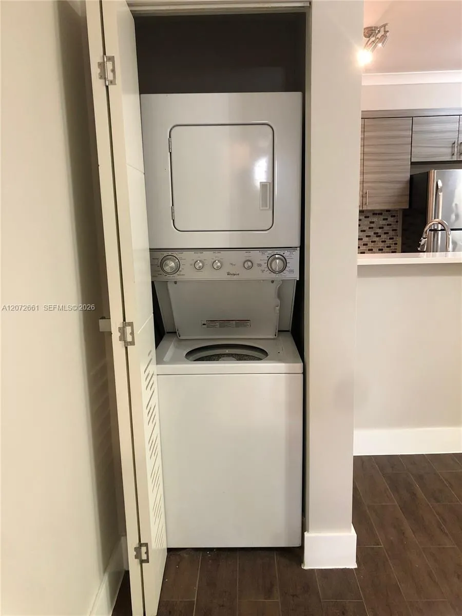 222 Sidonia Ave #12 Coral Gables, FL 33134