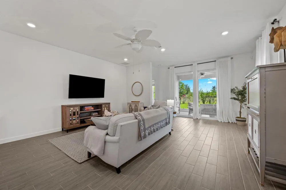 1282 Tangled Orchard Trace Loxahatchee, FL 33470