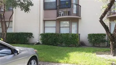 2701 RIVERSIDE DRIVE #105-B Coral Springs, FL 33065