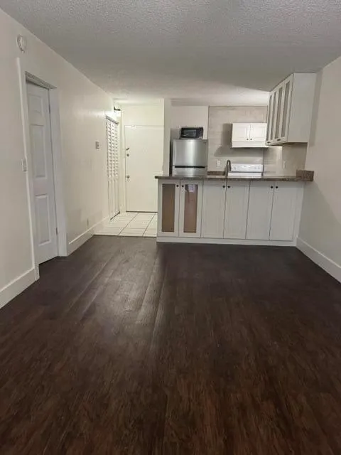 2701 RIVERSIDE DRIVE #105-B Coral Springs, FL 33065
