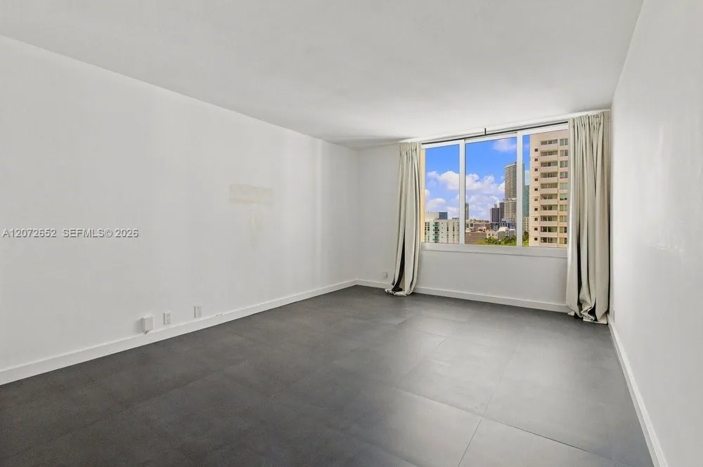 1200 West Ave #815 Miami Beach, FL 33139