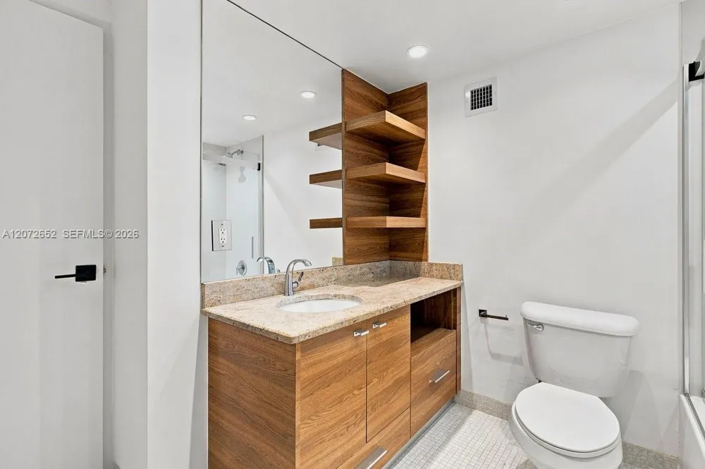 1200 West Ave #815 Miami Beach, FL 33139