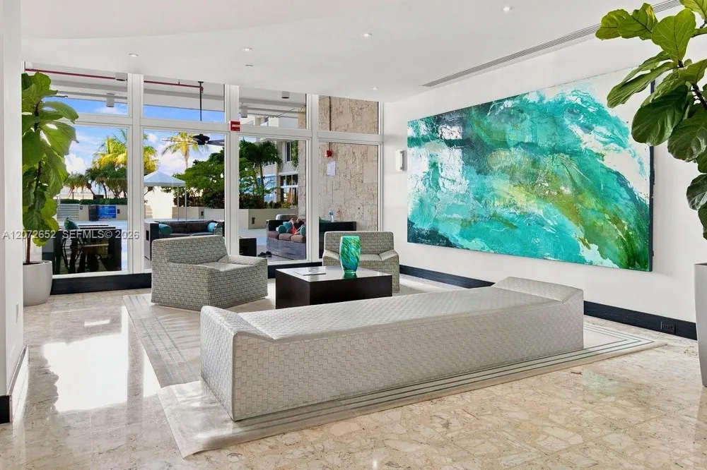 1200 West Ave #815 Miami Beach, FL 33139