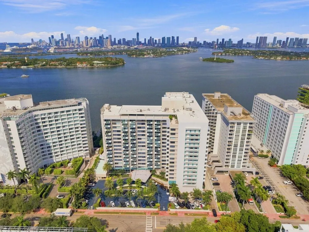 1200 West Ave #815 Miami Beach, FL 33139
