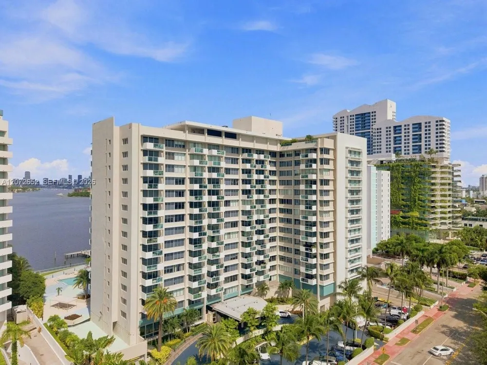 1200 West Ave #815 Miami Beach, FL 33139