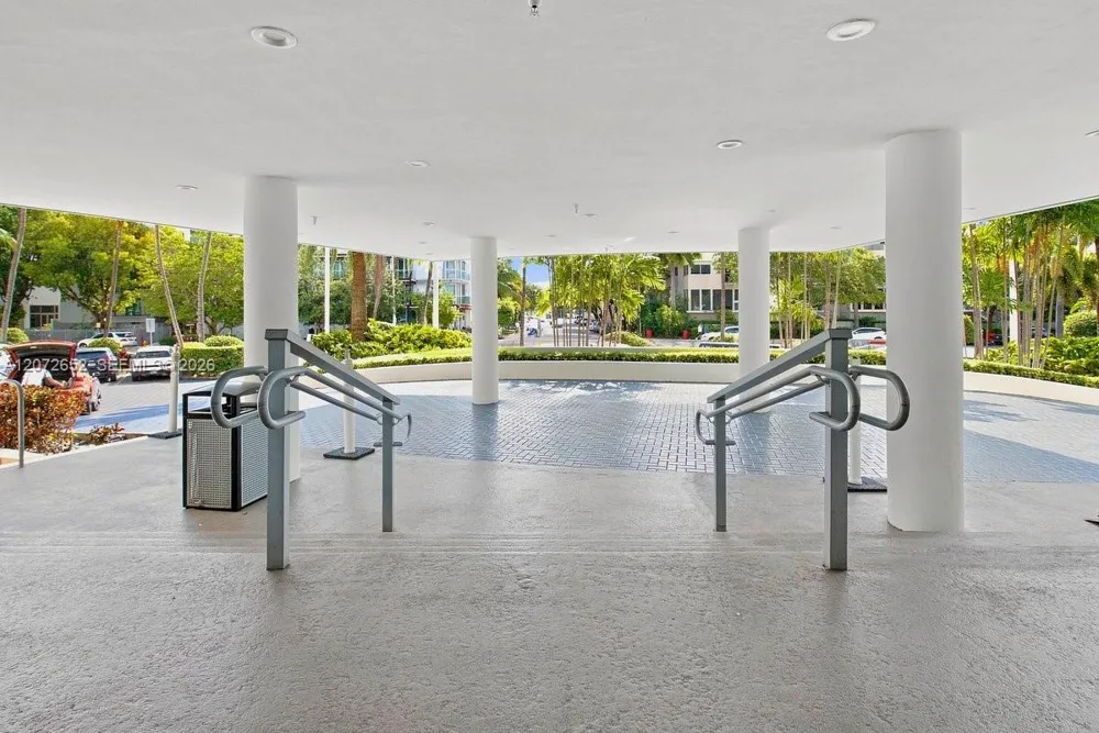 1200 West Ave #815 Miami Beach, FL 33139