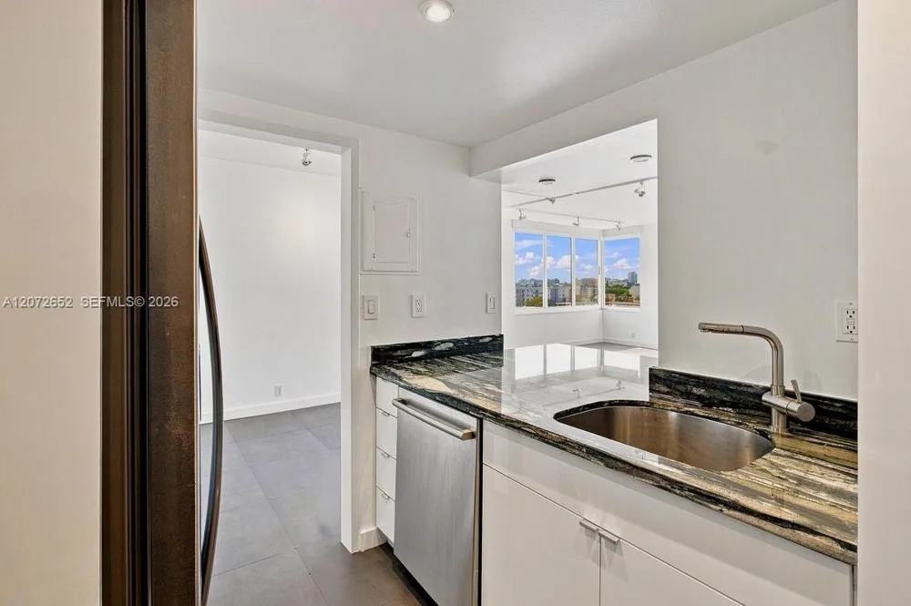 1200 West Ave #815 Miami Beach, FL 33139