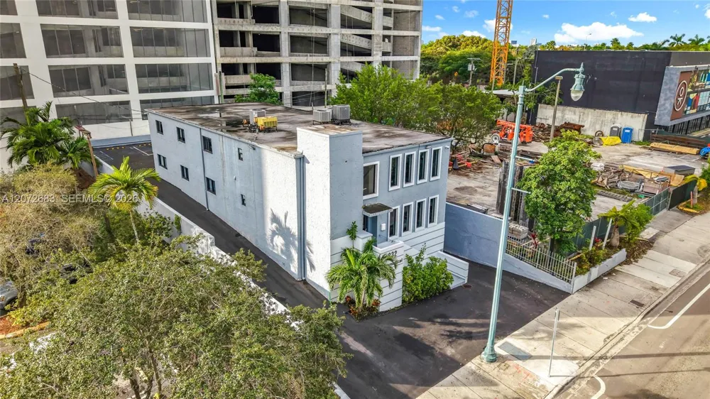232 SW 8th St Miami, FL 33130