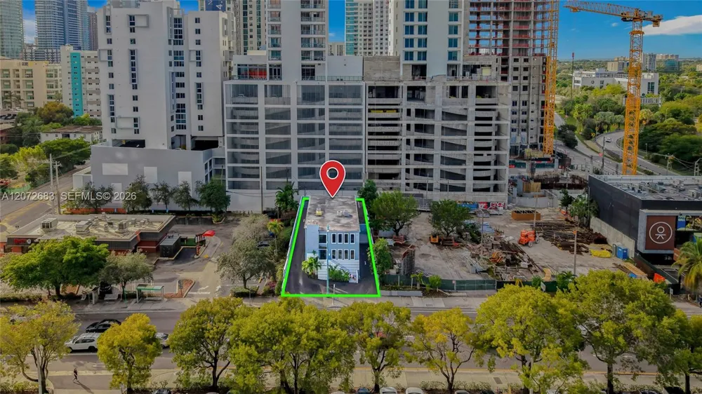232 SW 8th St Miami, FL 33130