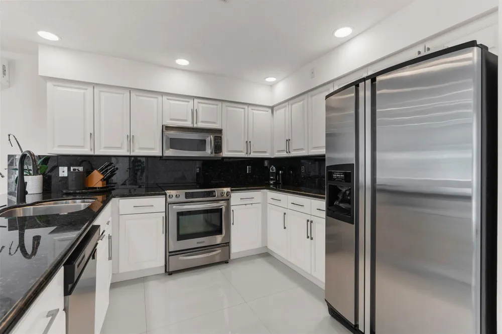 23246 L'Ermitage Circle Boca Raton, FL 33433