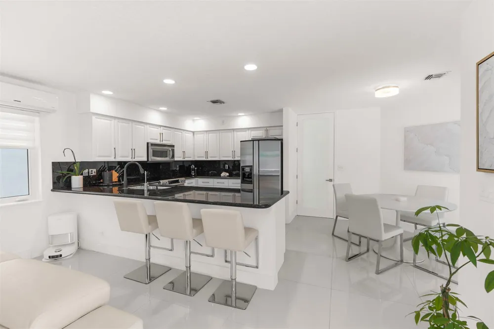 23246 L'Ermitage Circle Boca Raton, FL 33433