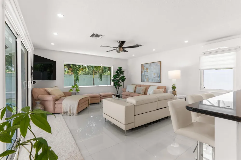 23246 L'Ermitage Circle Boca Raton, FL 33433
