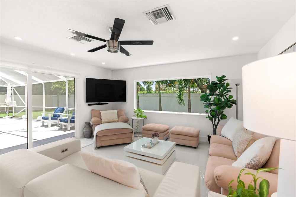 23246 L'Ermitage Circle Boca Raton, FL 33433