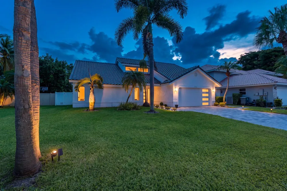 23246 L'Ermitage Circle Boca Raton, FL 33433