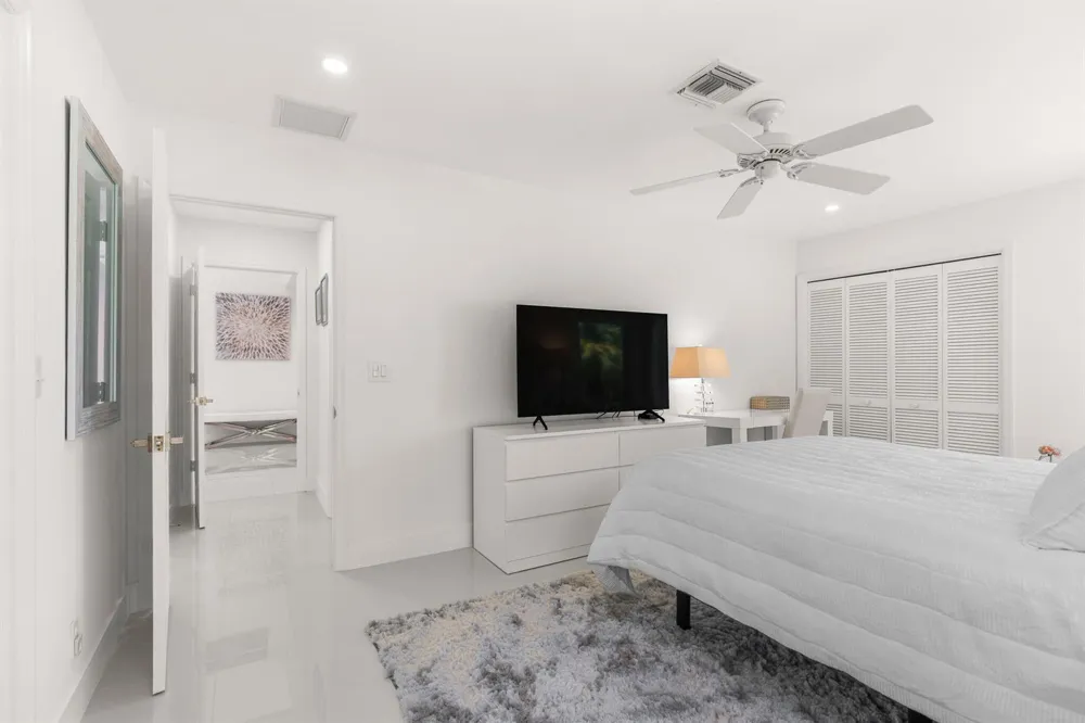 23246 L'Ermitage Circle Boca Raton, FL 33433