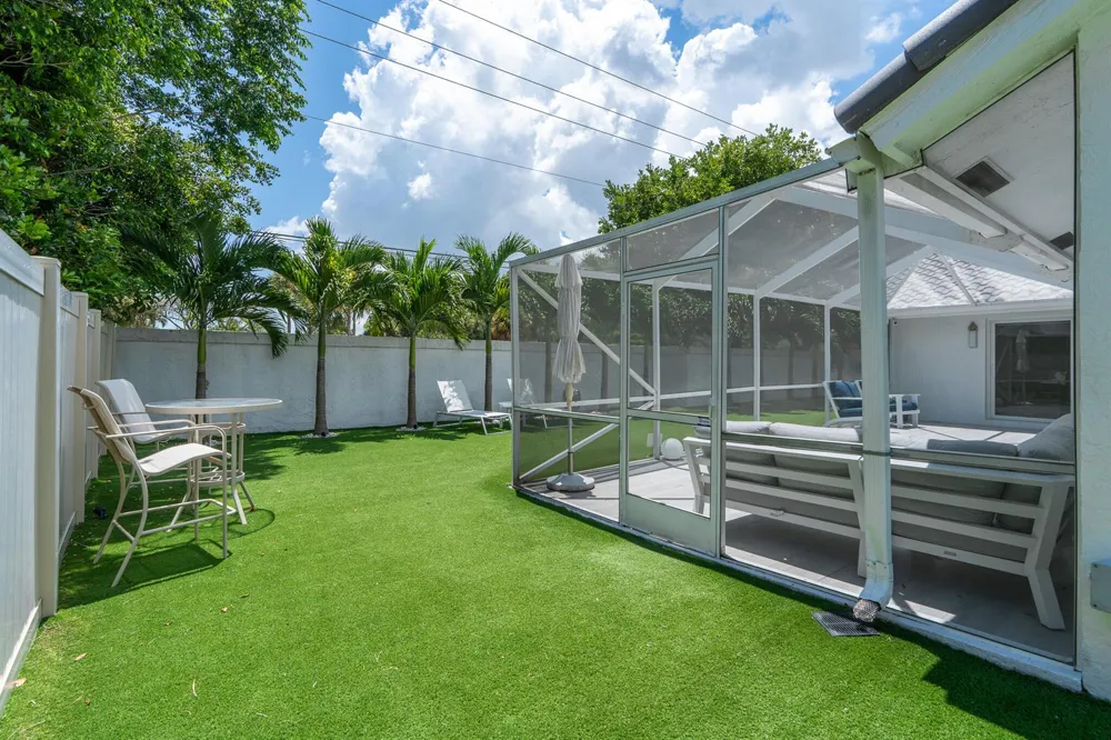 23246 L'Ermitage Circle Boca Raton, FL 33433