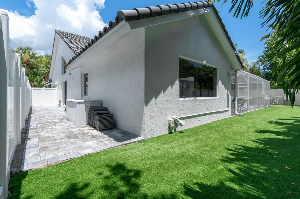 23246 L'Ermitage Circle Boca Raton, FL 33433