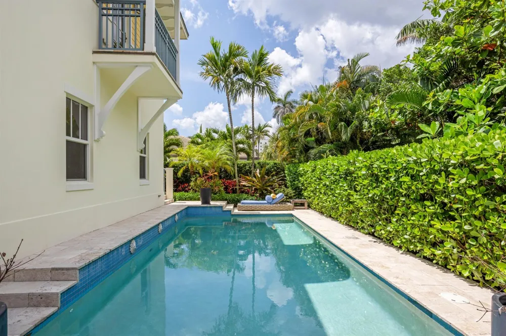 110 SEA LANE Delray Beach, FL 33483