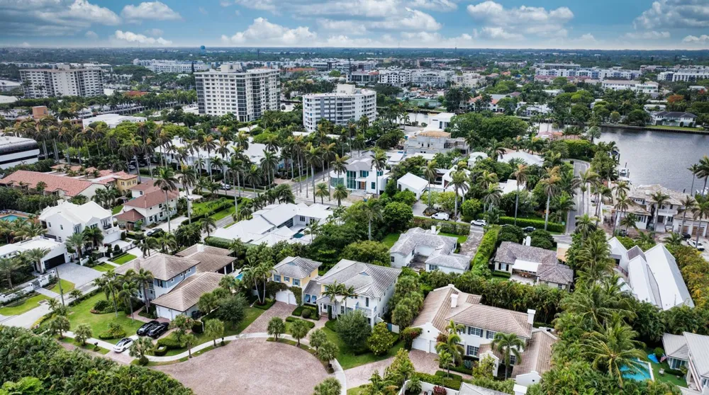 110 SEA LANE Delray Beach, FL 33483