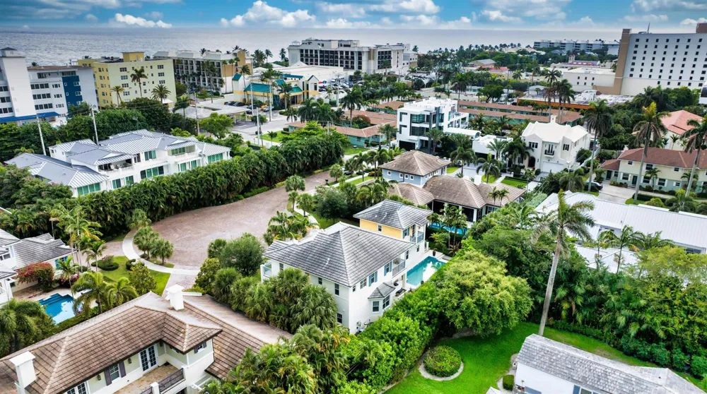 110 SEA LANE Delray Beach, FL 33483