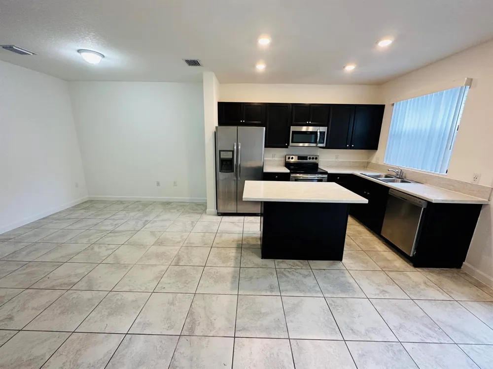 346 NE 208TH TERRACE Miami, FL 33179