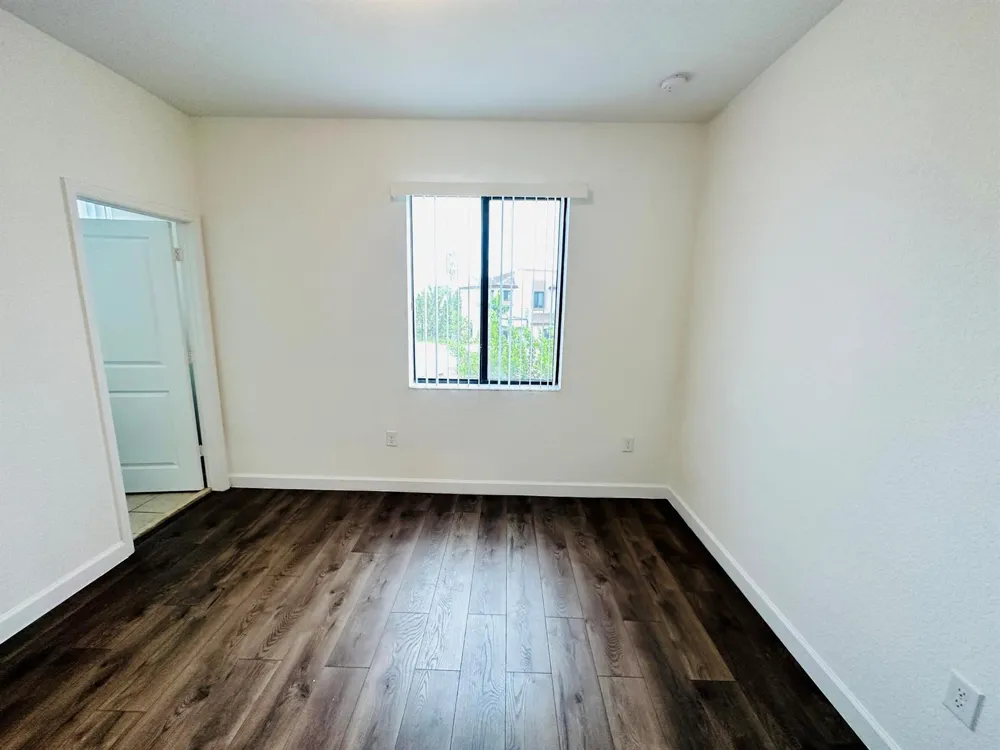 346 NE 208TH TERRACE Miami, FL 33179