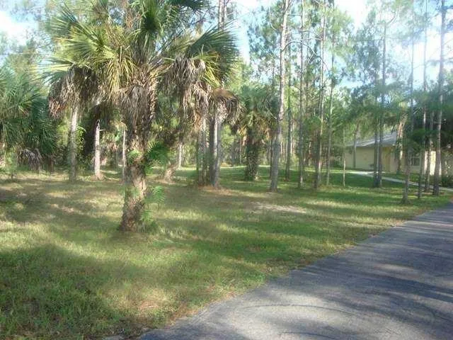 3036 6th Avenue SE Naples, FL 34117