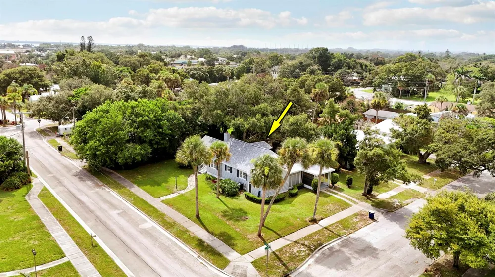 703 Florida Avenue Fort Pierce, FL 34950