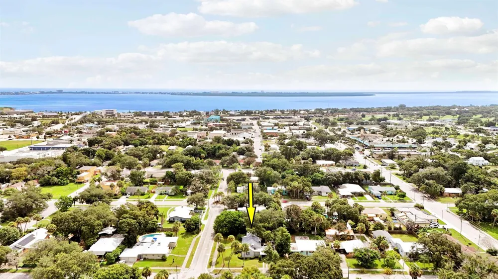 703 Florida Avenue Fort Pierce, FL 34950