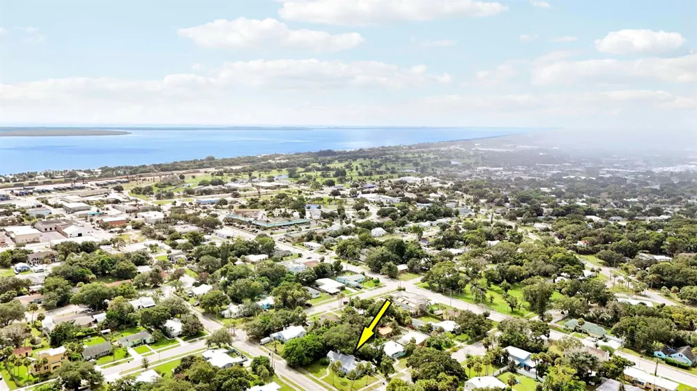 703 Florida Avenue Fort Pierce, FL 34950