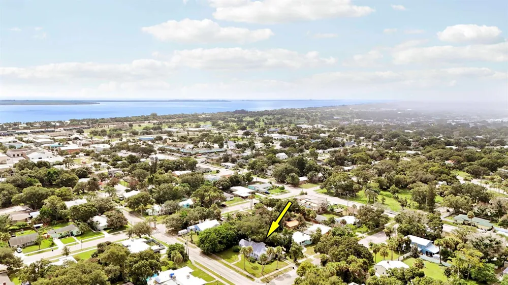 703 Florida Avenue Fort Pierce, FL 34950
